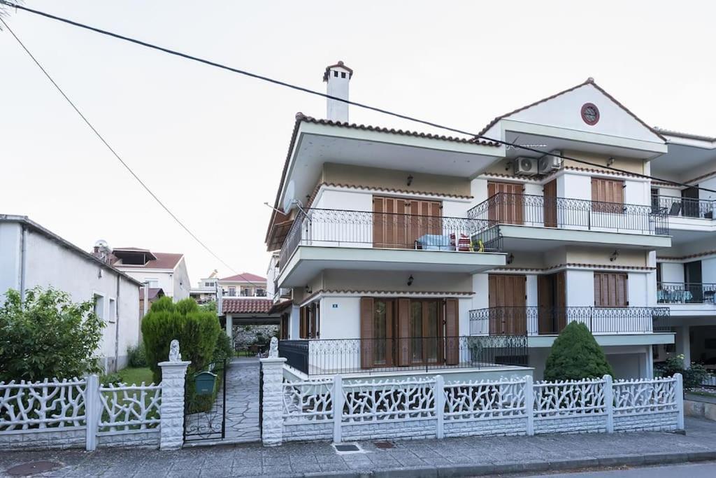 Aiwa Διαμέρισμα 130Τμ 1Ου Ορόφου Σε Διώροφη Οικία Anatoli  Esterno foto
