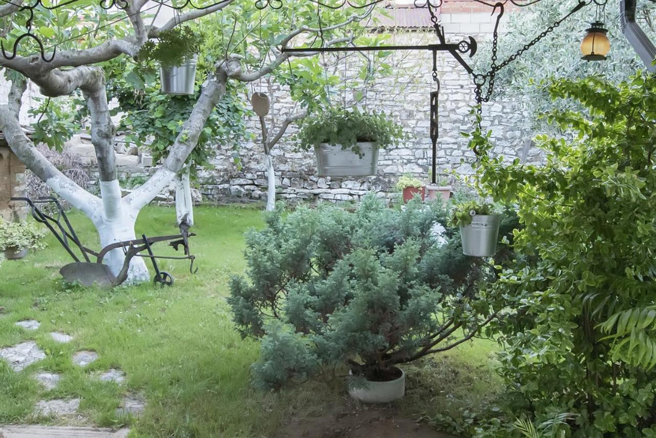 Aiwa Διαμέρισμα 130Τμ 1Ου Ορόφου Σε Διώροφη Οικία Anatoli  Esterno foto